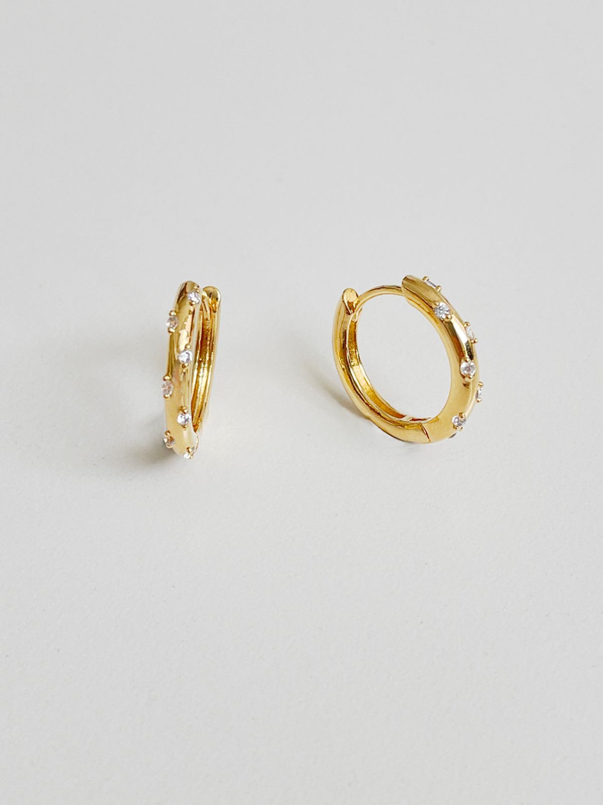 엘리오나(ELYONA) ELA 36 Sparkle Ring Earrings