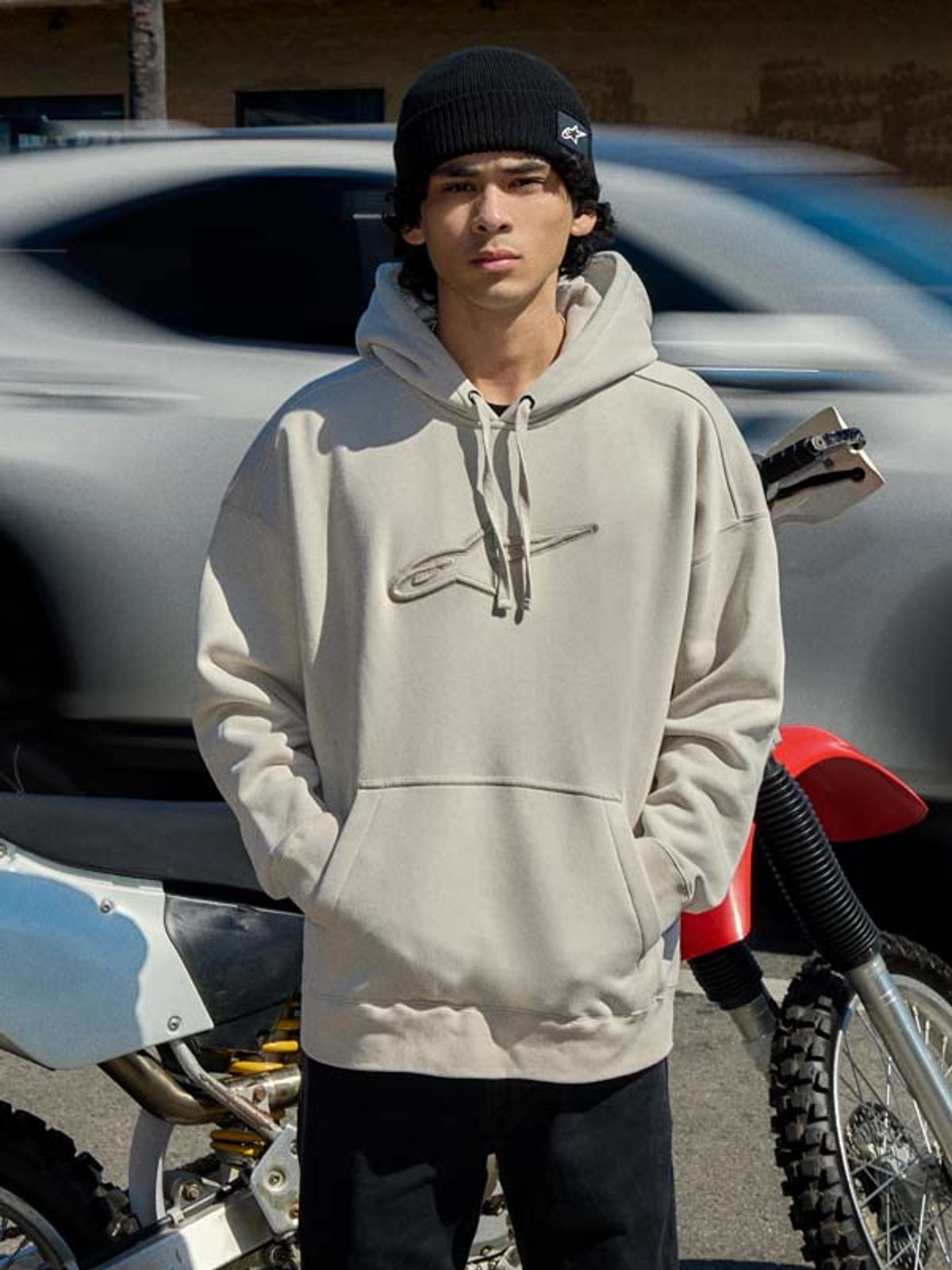 알파인스타즈(ALPINESTARS) EMERGENT OVERSIZED HOODIE - OFF WHITE