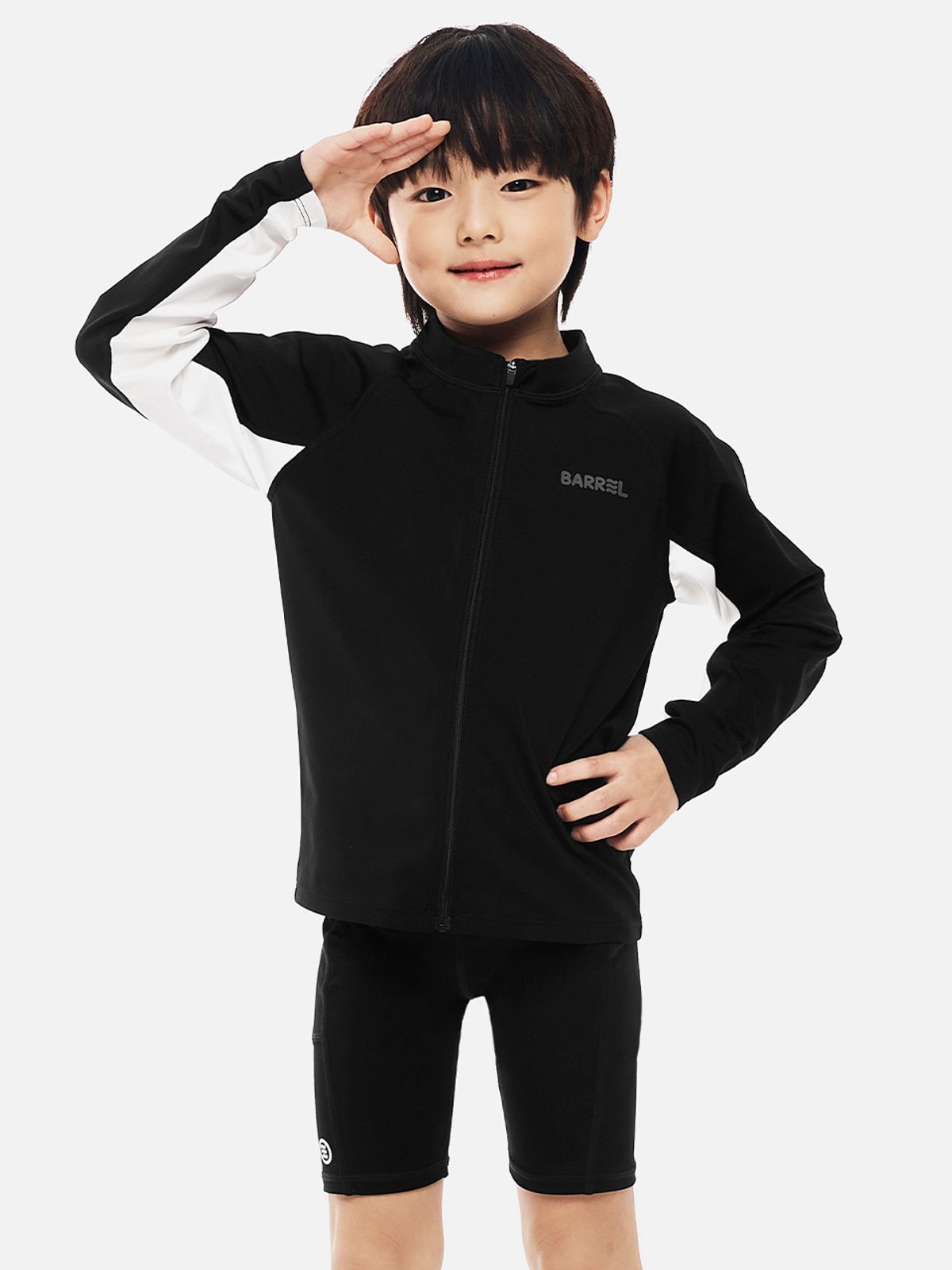 배럴(BARREL) 키즈 에센셜 배색 집업 래쉬가드 블랙 (B6SKWZR302BLK)
