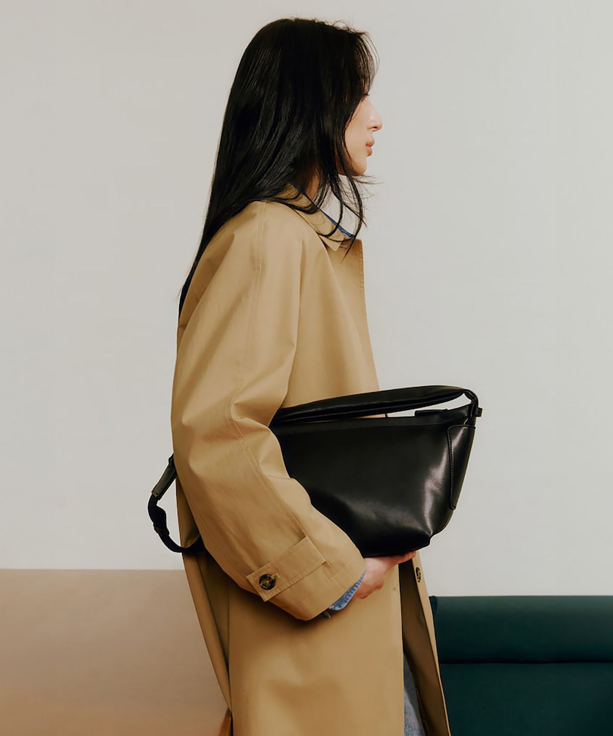 빈폴 액세서리(BEANPOLE ACCESSORY) Less Bag_2 스몰 가죽 크로스백 - 블랙