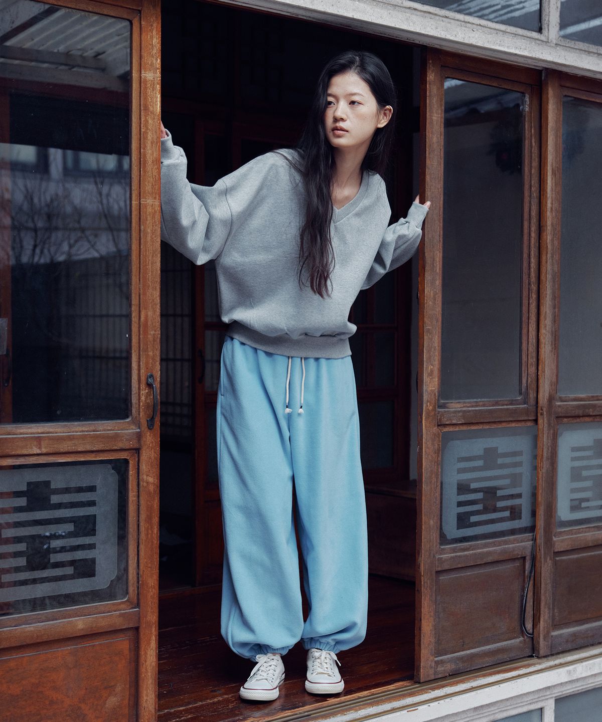 오끼뜨(OGGITT) 플리스 벌룬 조거 팬츠 스카이블루