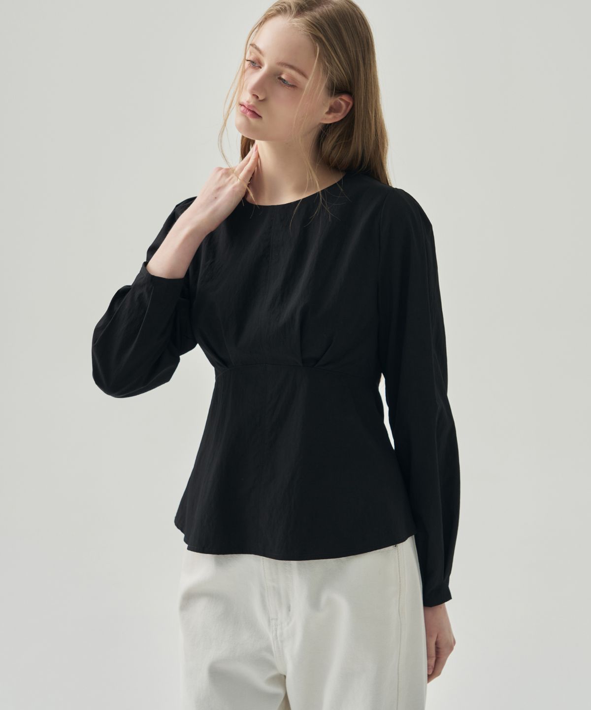 드로우핏 우먼(DRAWFIT WOMEN) 레아 퍼프 롱 슬리브 블라우스 [BLACK]