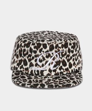 필박스 캡 레오파드 아이보리
