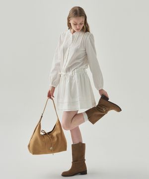 핀턱 셔링 미디 원피스 [IVORY]