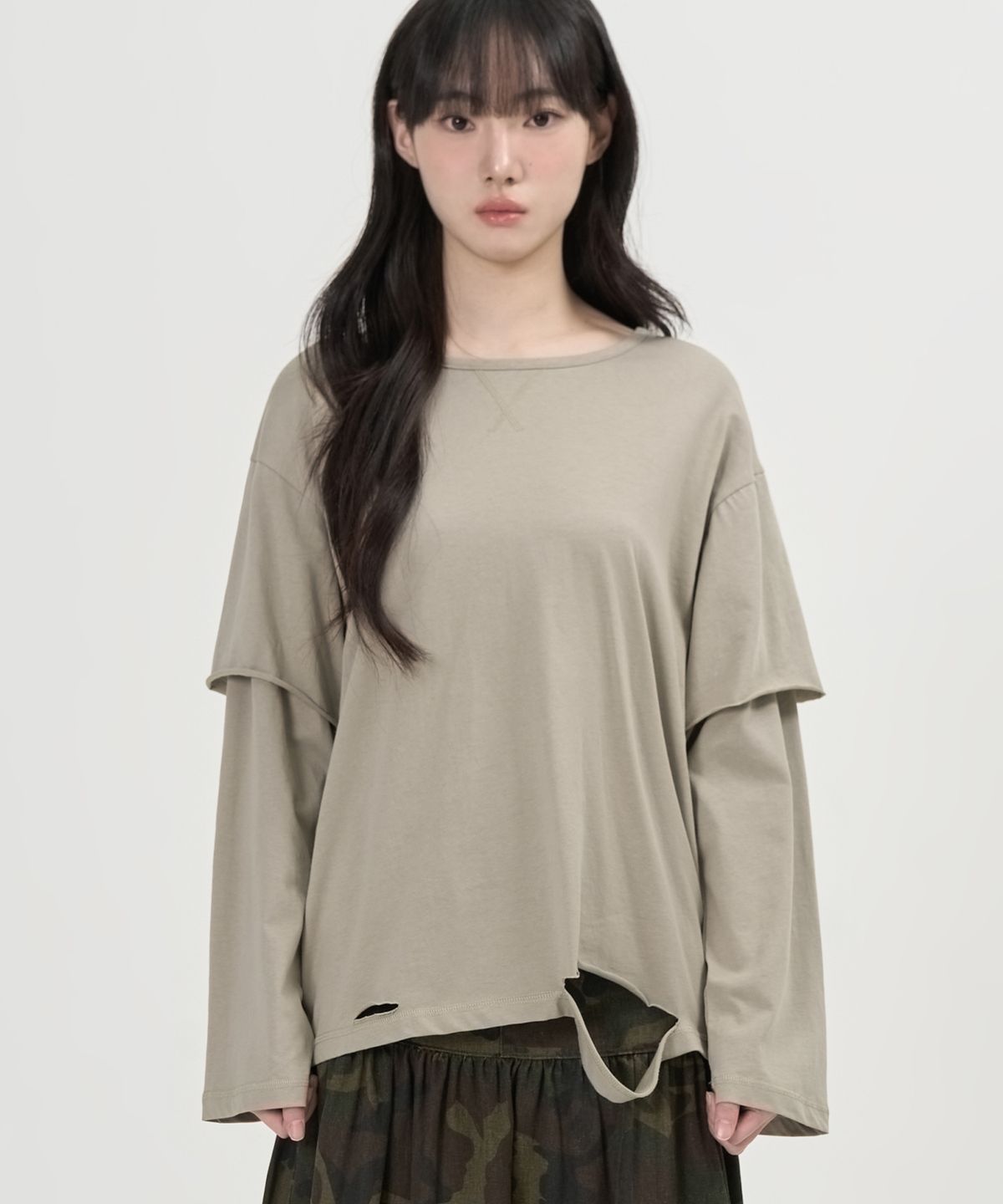 토피 우먼(TOFFEE WOMEN) W 대미지 레이어드 롱슬리브 (SAGE GREEN)