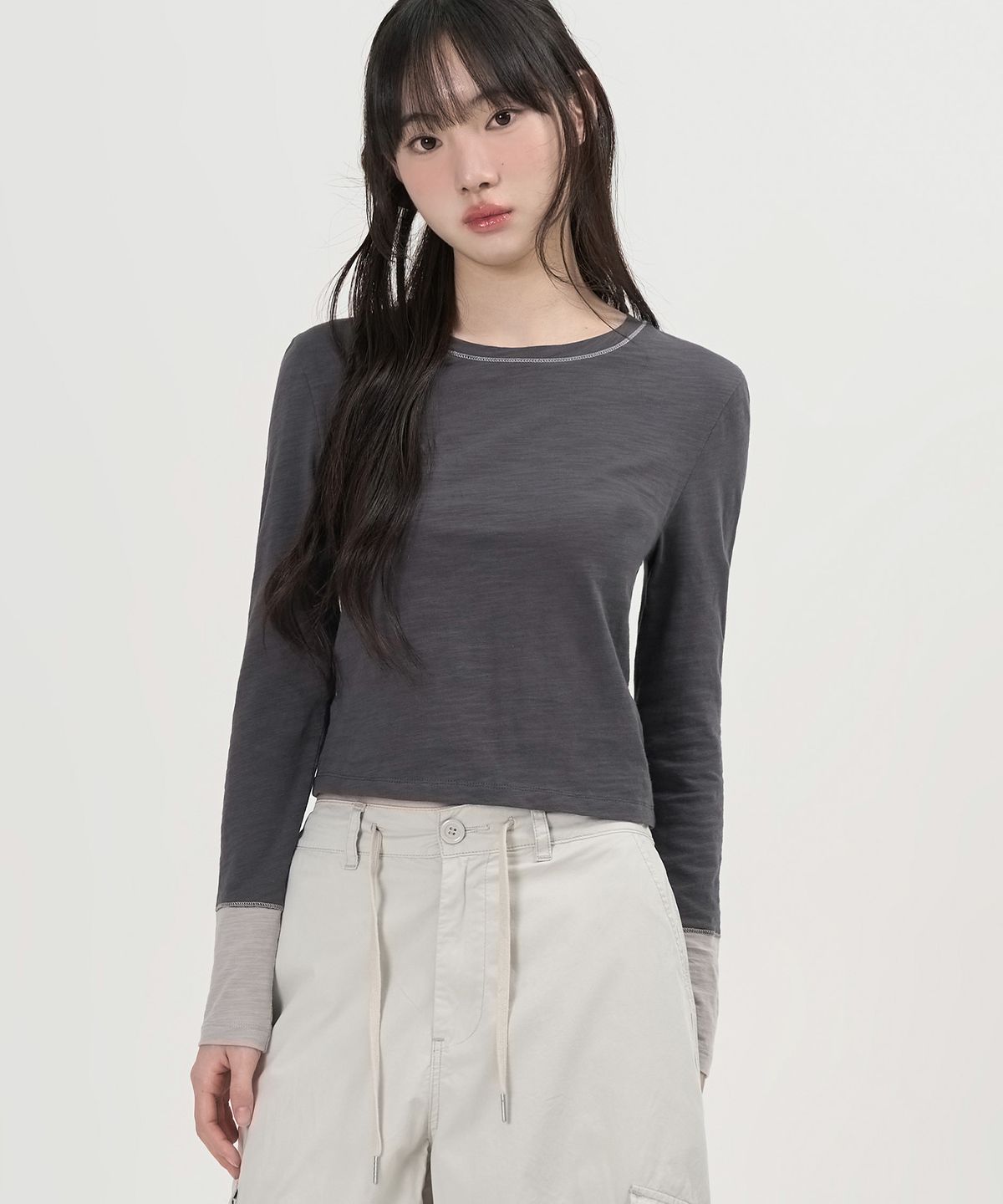 토피 우먼(TOFFEE WOMEN) W  롱 슬리브 커프스 티셔츠 (CHARCOAL)