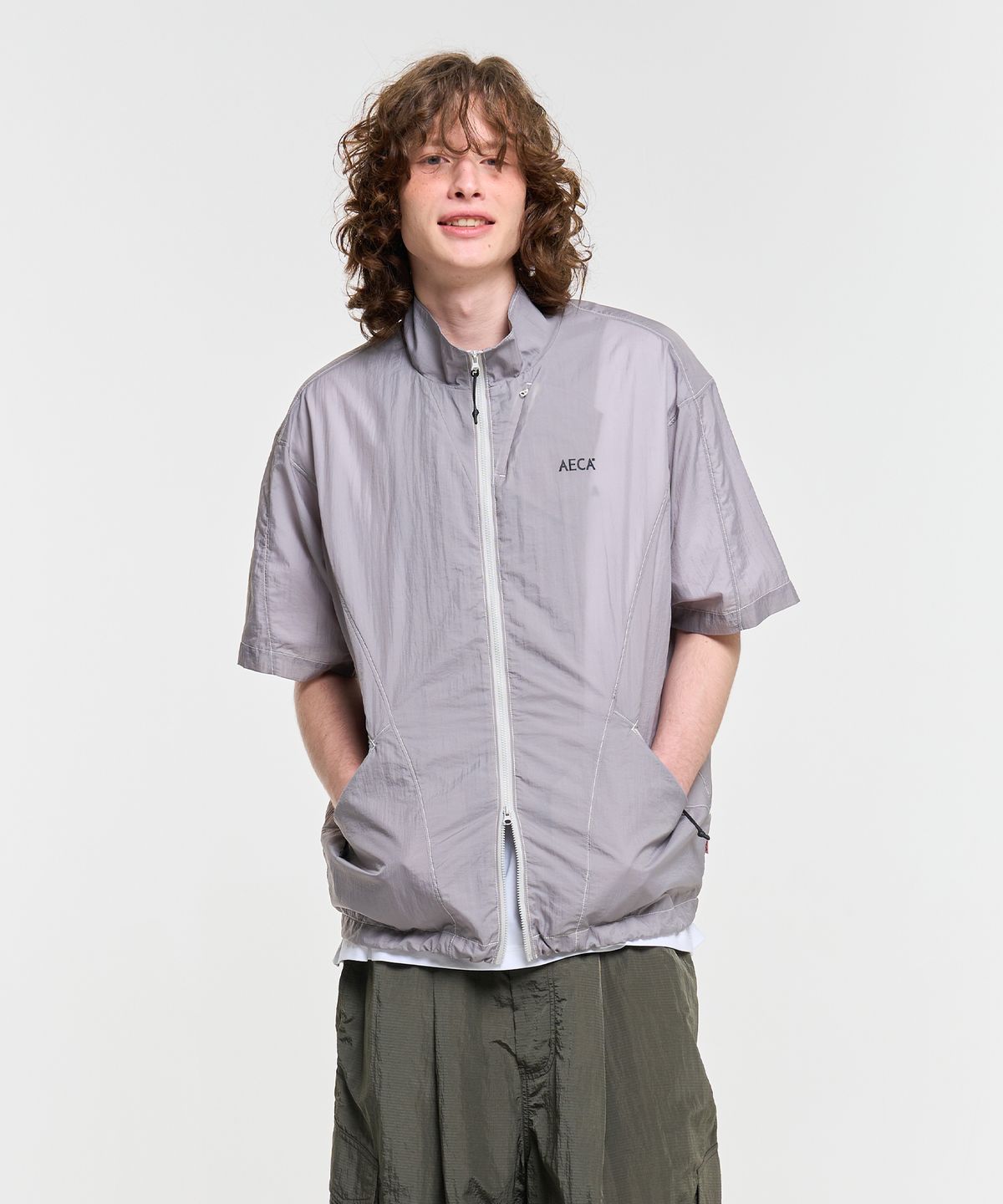 에이카화이트(AECA) PACKABLE HALF SHIRT-CHARCOAL