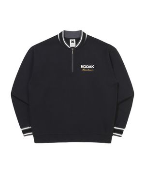 골드모먼트 반집업 맨투맨 BLACK