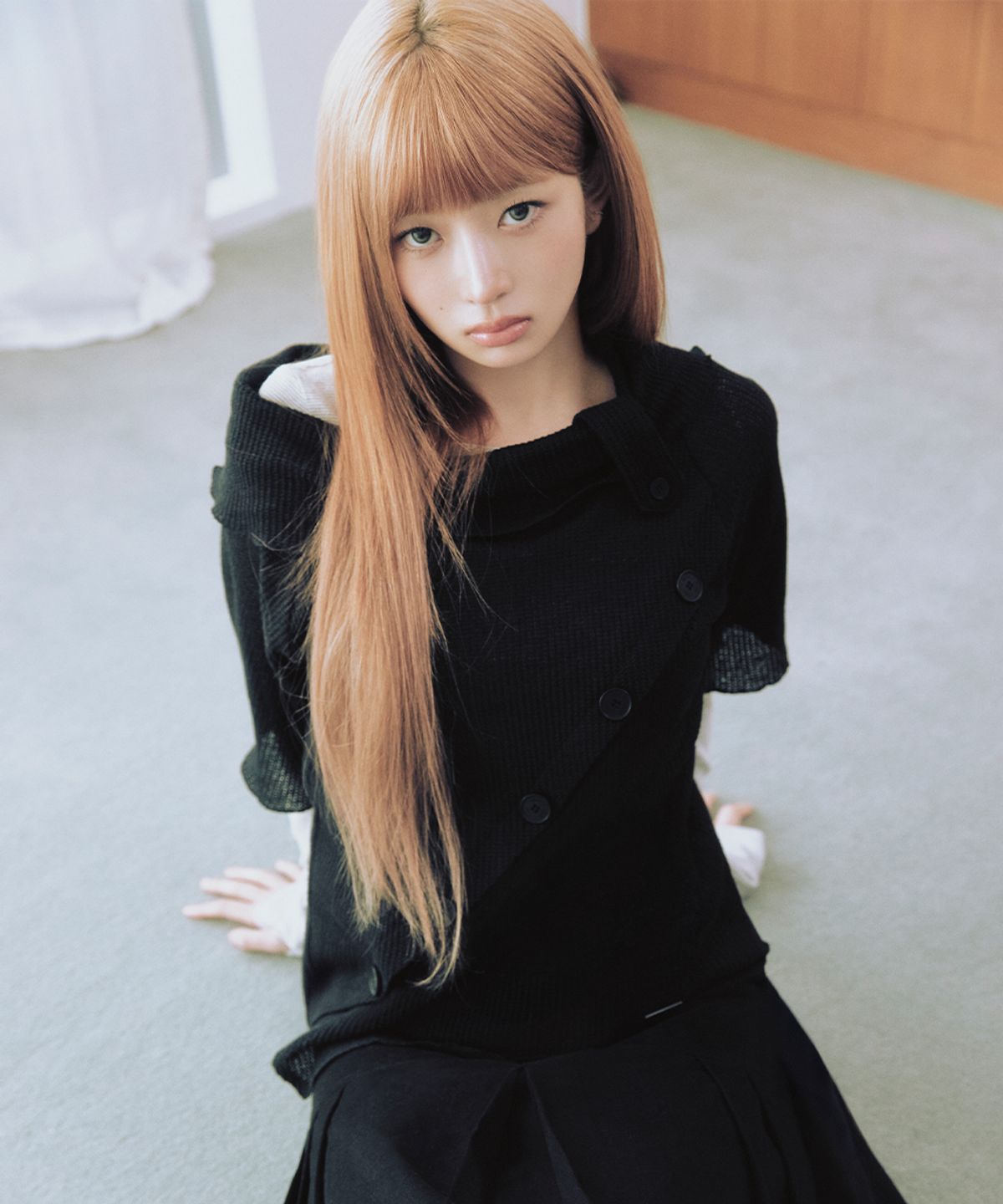 미세키서울(MISEKI SEOUL) Diagonal crochet knit top BLACK