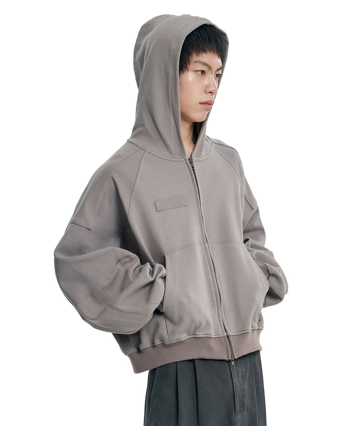 아조바이아조(AJOBYAJO) [POG:SERVICE x AJOBYAJO] Inside Out Panel Cropped Zip-Up Hoodie [GREY]