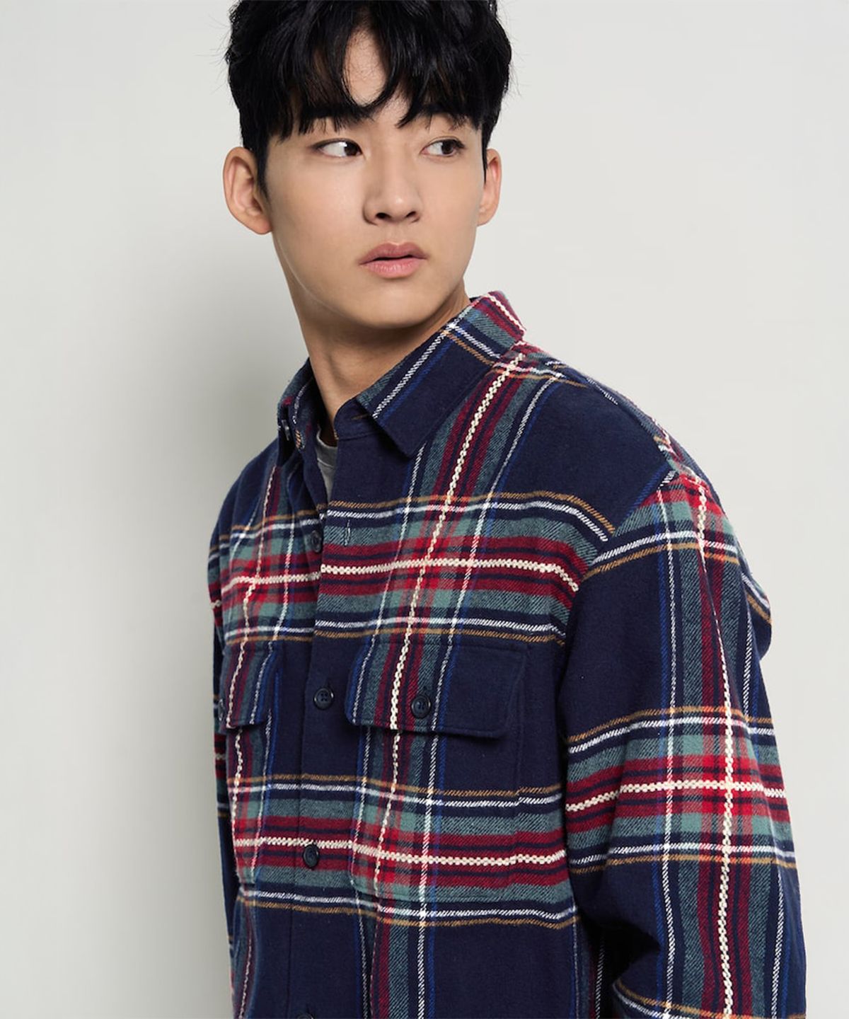 빈폴 멘(BEANPOLE MEN) 크리스마스 체크 아우터형 셔츠  네이비