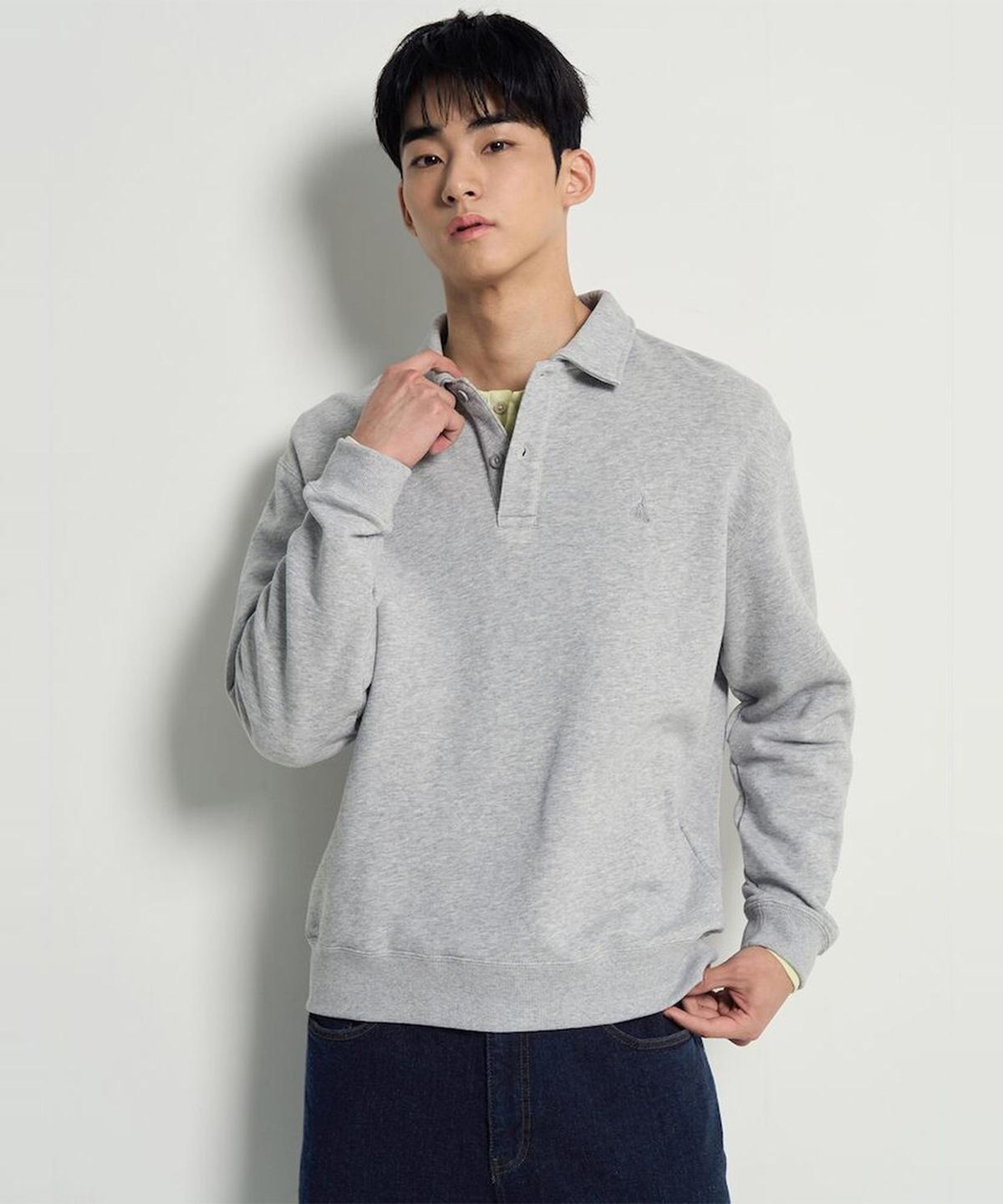 빈폴 멘(BEANPOLE MEN) 솔리드 칼라넥 스웨트 셔츠  라이트 그레이