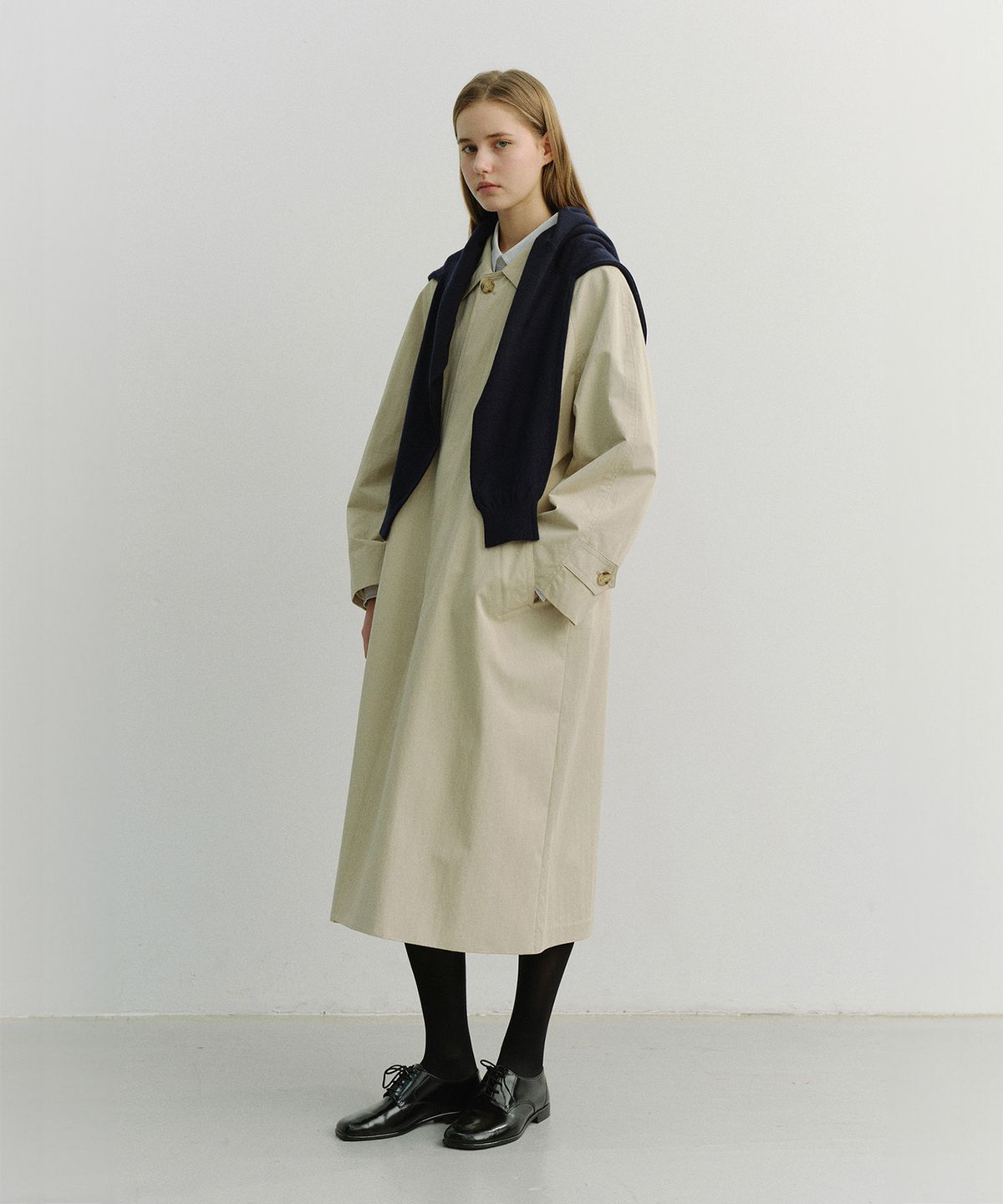 던스트(DUNST) UNISEX REFINED MAC COAT_UDTR6A101_BEIGE