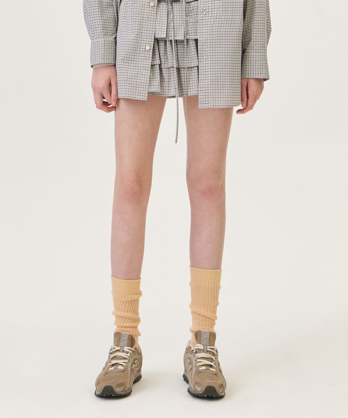 그로브(GROVE) SIMIZ BASIC SOCKS (BEIGE)