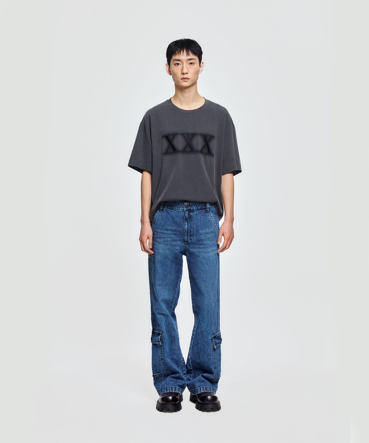 엠티더블유(MTW) 와이드 크롭 아트웍 티셔츠