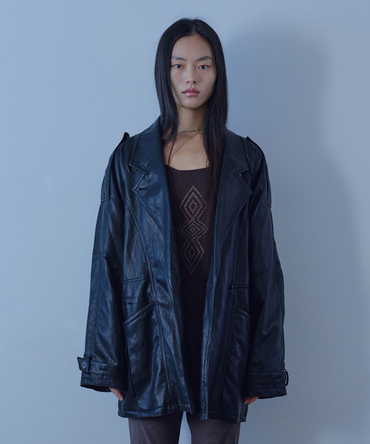 베르소(VERSO) Leather Waist Drawstring Half Coat (black)