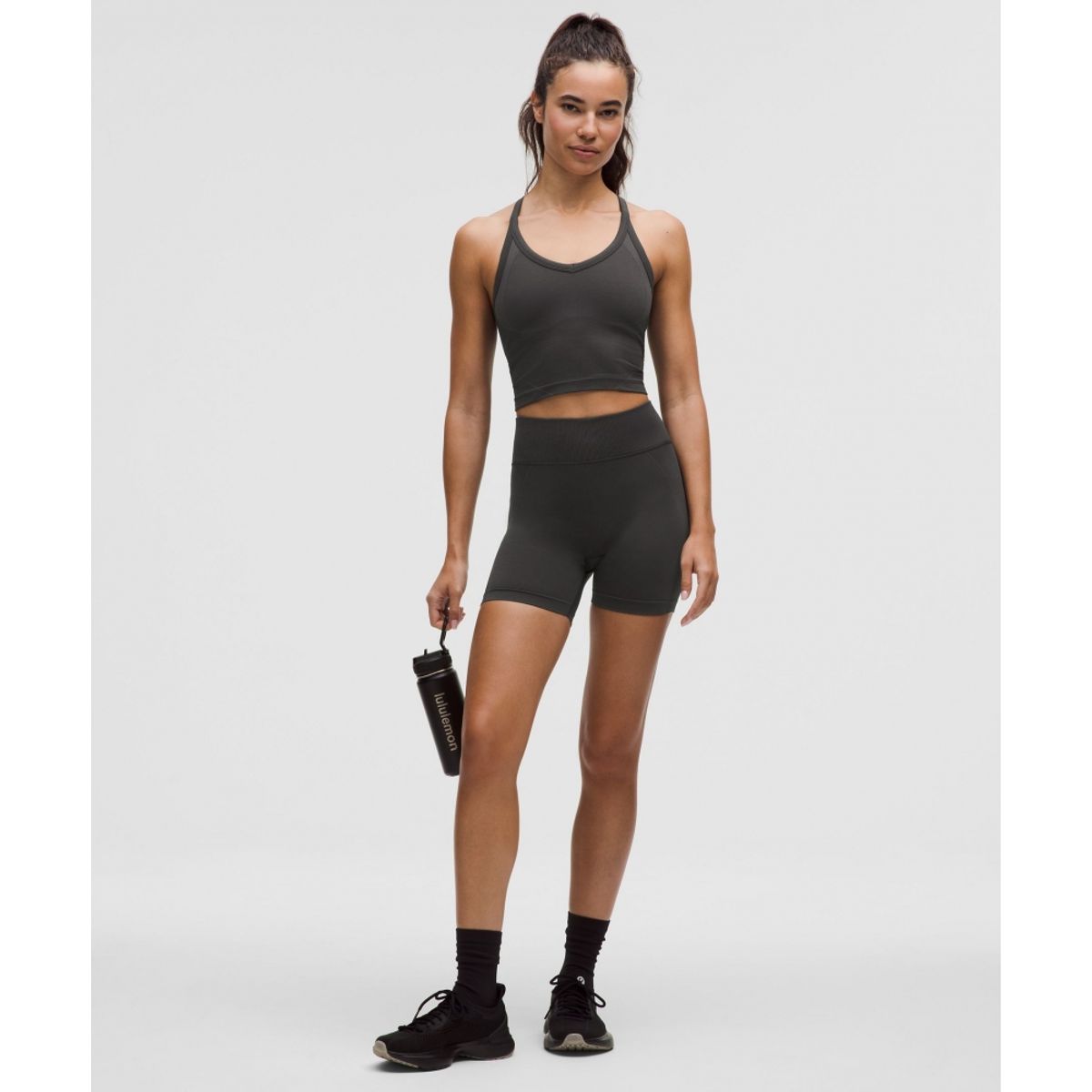룰루레몬(LULULEMON) 겟 로우 하이라이즈 트레이닝 쇼츠 5inch  BLK GGRE