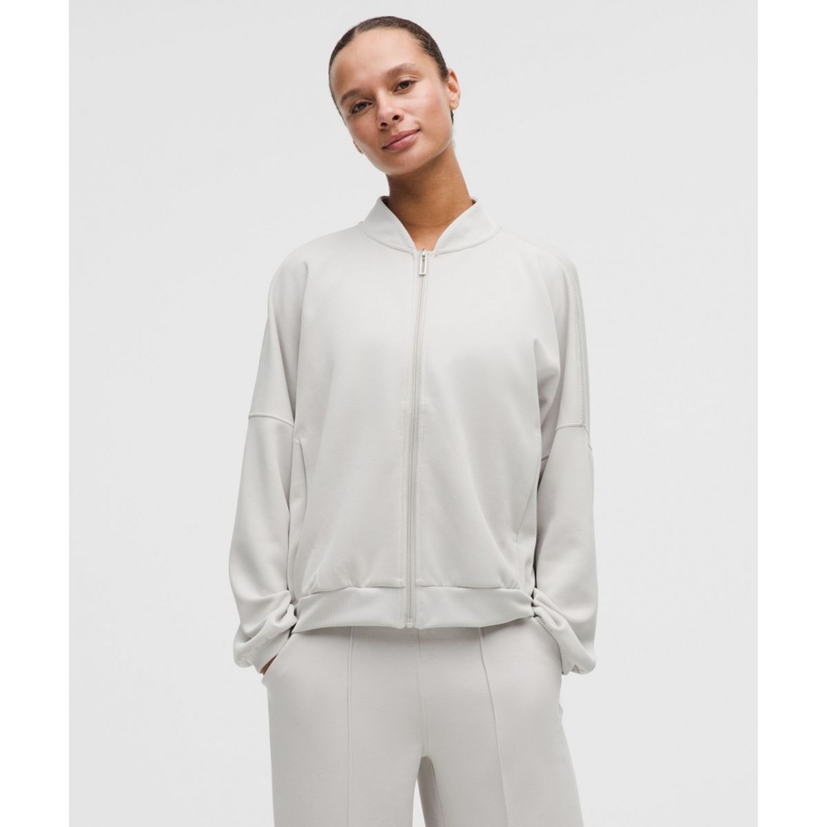 룰루레몬(LULULEMON) 브러시드 Softstreme 오버사이즈드 보머 재킷  DVGY