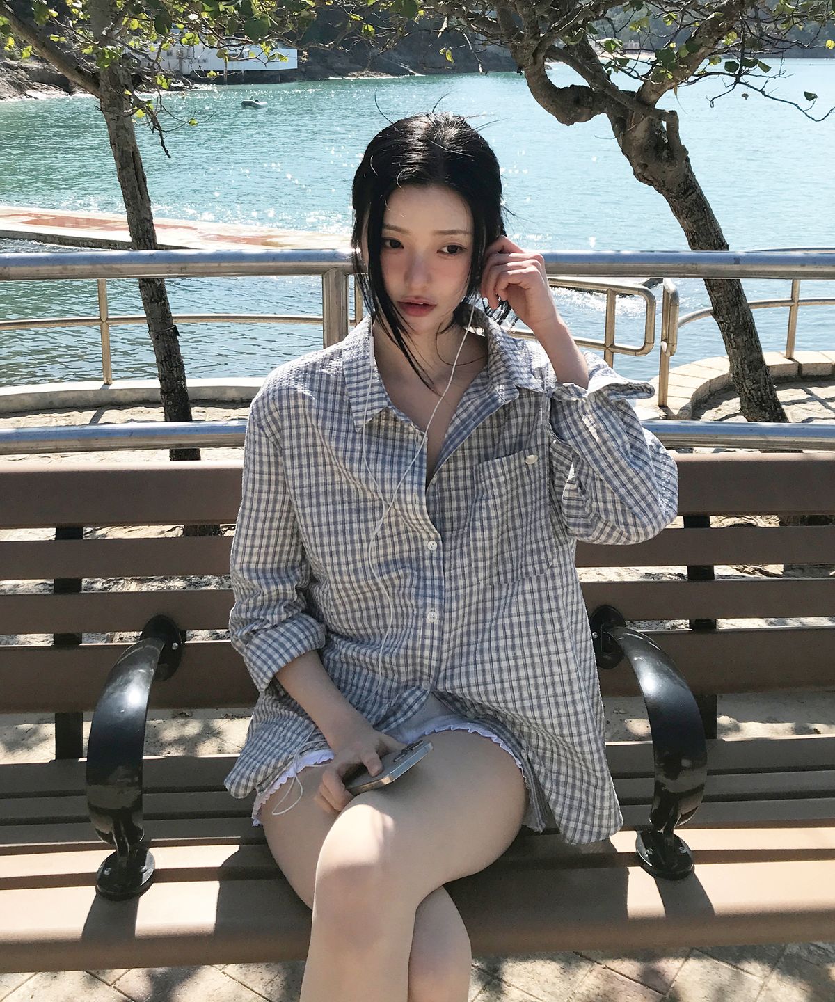 레터프롬문(LETTER FROM MOON) 멜브 오버핏 체크 셔츠 ( 화이트 )