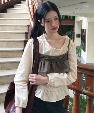 노트니 라운드넥 프릴 블라우스 ( 베이지 )