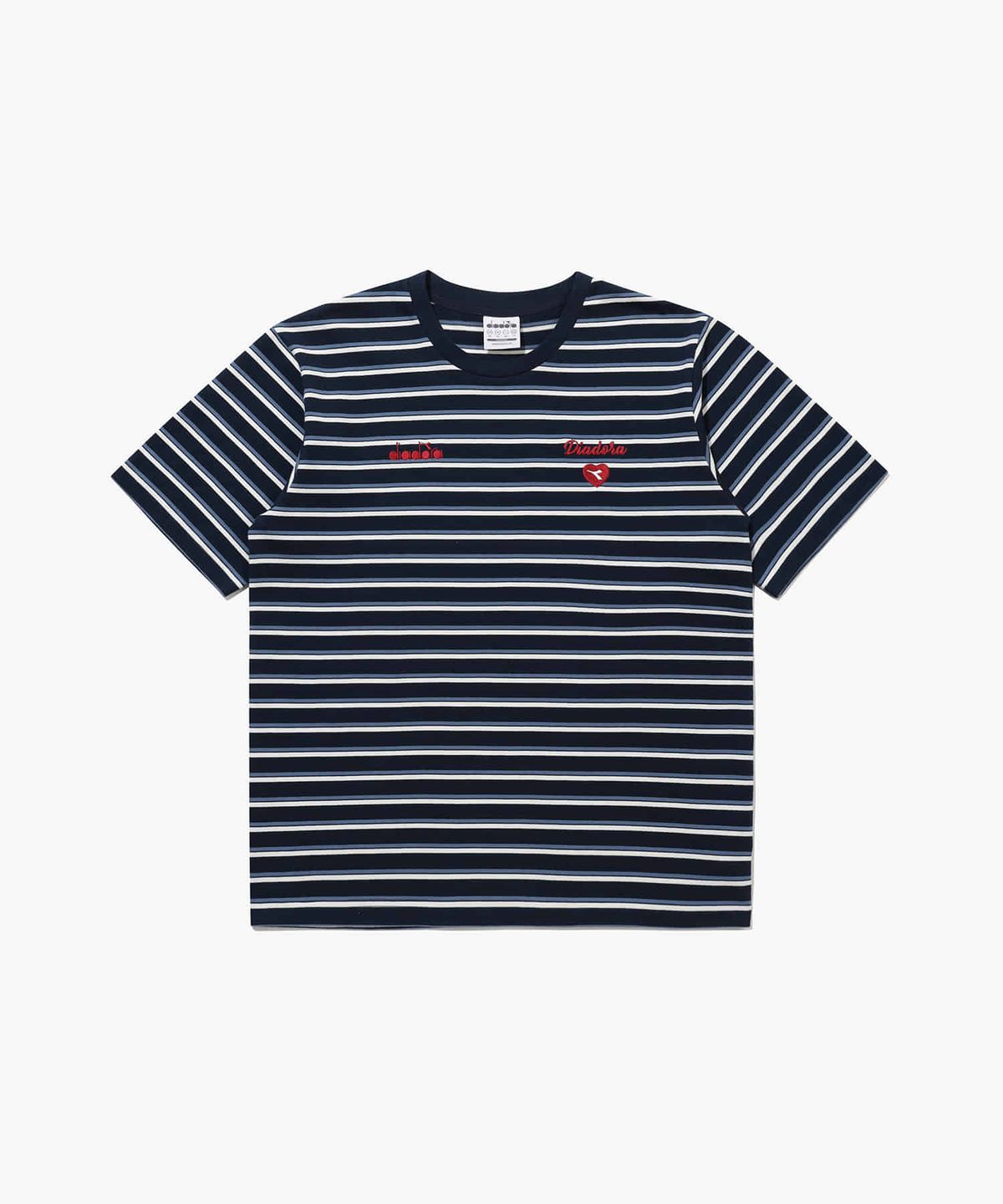 디아도라(diadora) 하트 로고 반팔 티셔츠 NAVY PATTERN