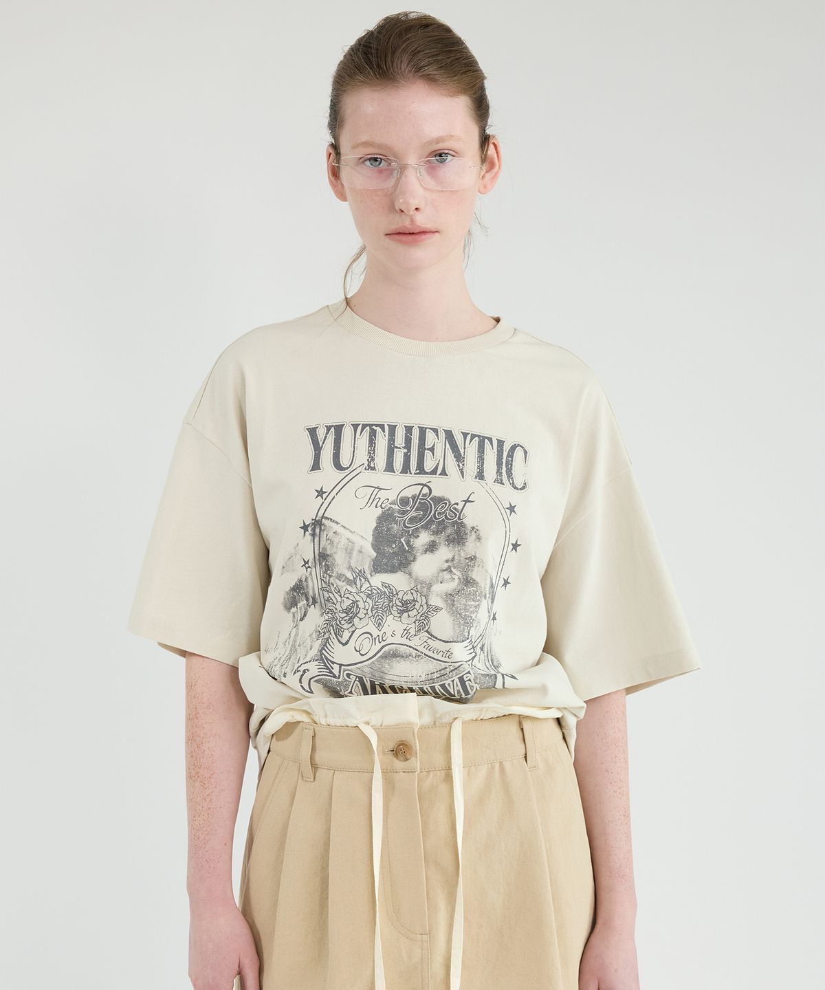 유센틱(YUTHENTIC) ANGEL VTG 티셔츠 크림 AW5ME4399A
