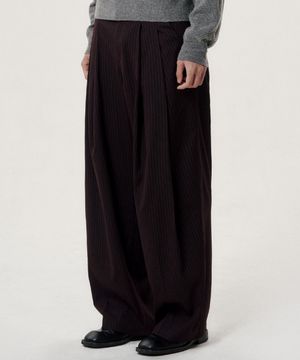 스트라이프 더블 핀턱 와이드 슬랙스 - 버건디