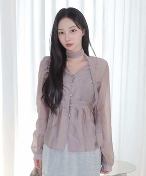 셔링 브이넥 머플러 블라우스 [PURPLE GREY]