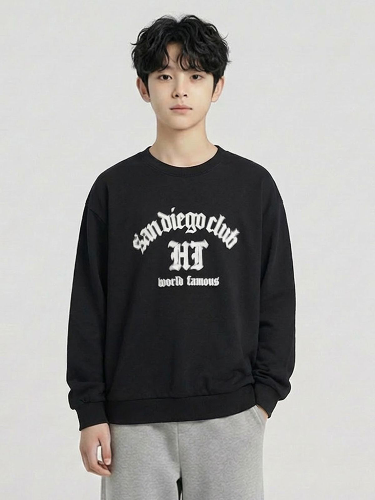 행텐 틴즈(HANGTEN TEENS) 틴즈 올드 잉글리쉬 프론트 빅 그래픽 맨투맨_100(14560-031-212-07)