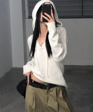 골지 슬림핏 후드 니트 화이트