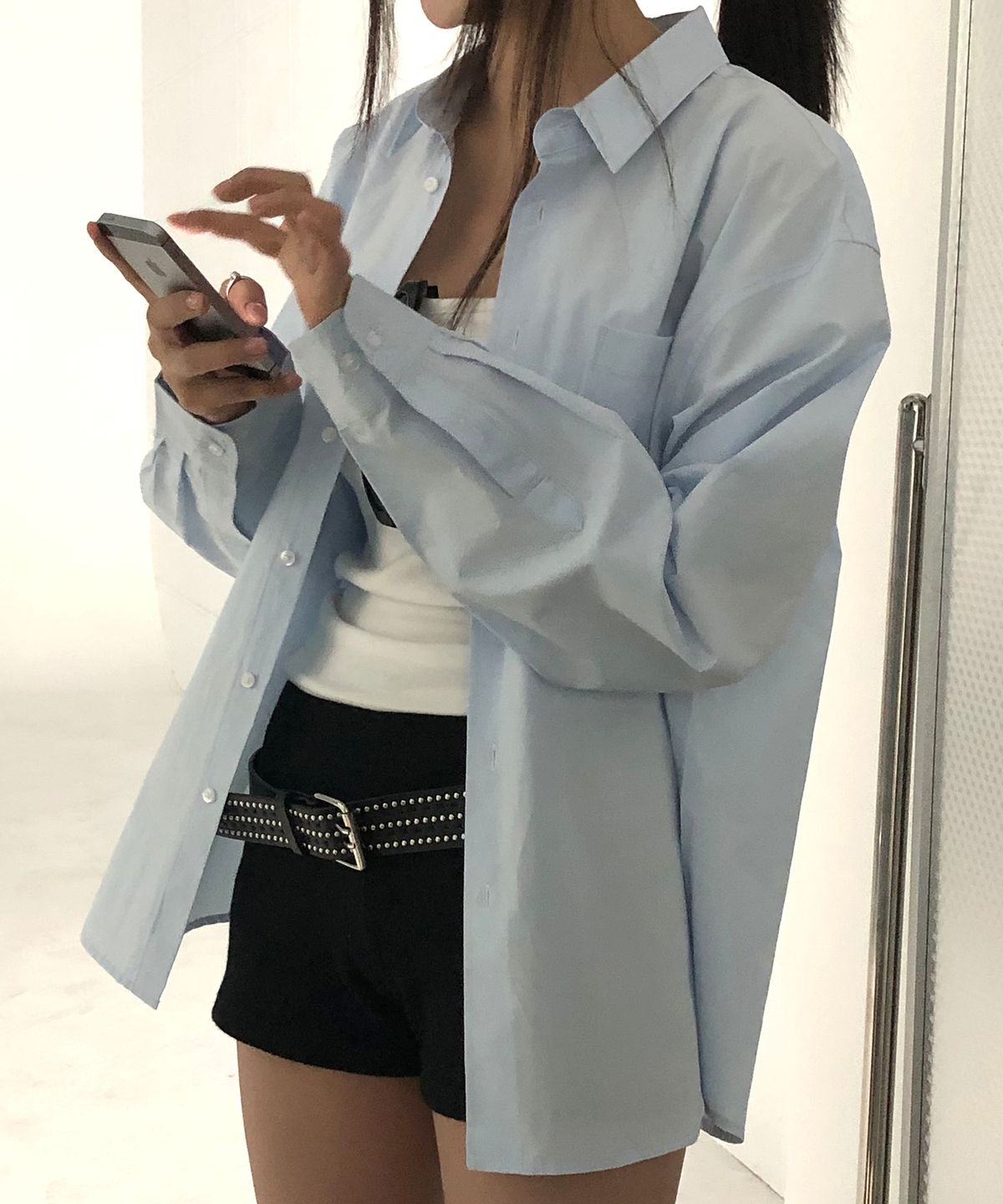 칙스(CHICKS) 베이직 포켓 긴팔 셔츠 스카이블루