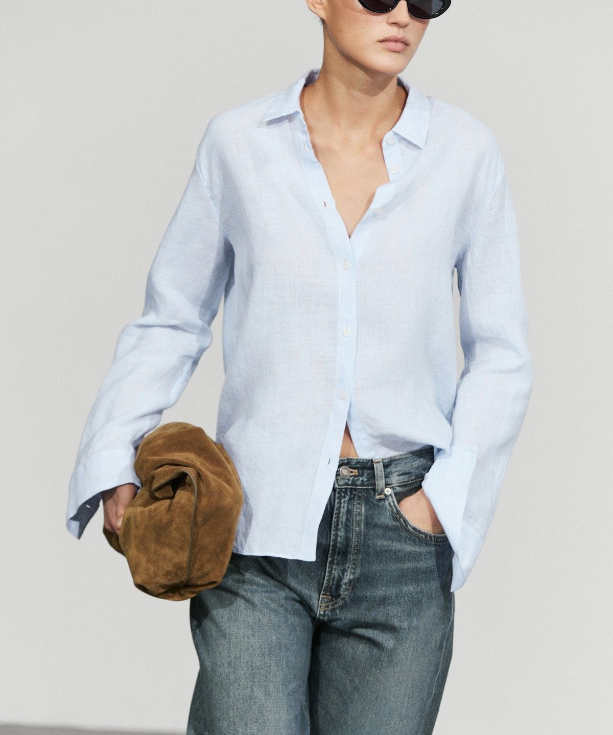 마시모두띠(MASSIMO DUTTI) 100% 린넨 핀스트라이프 레귤러 핏 셔츠