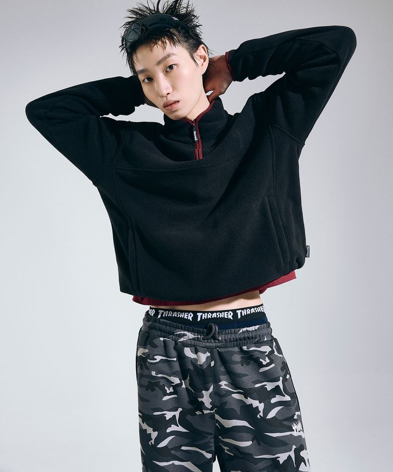 다이아 플리스 하프집업 풀오버 블랙