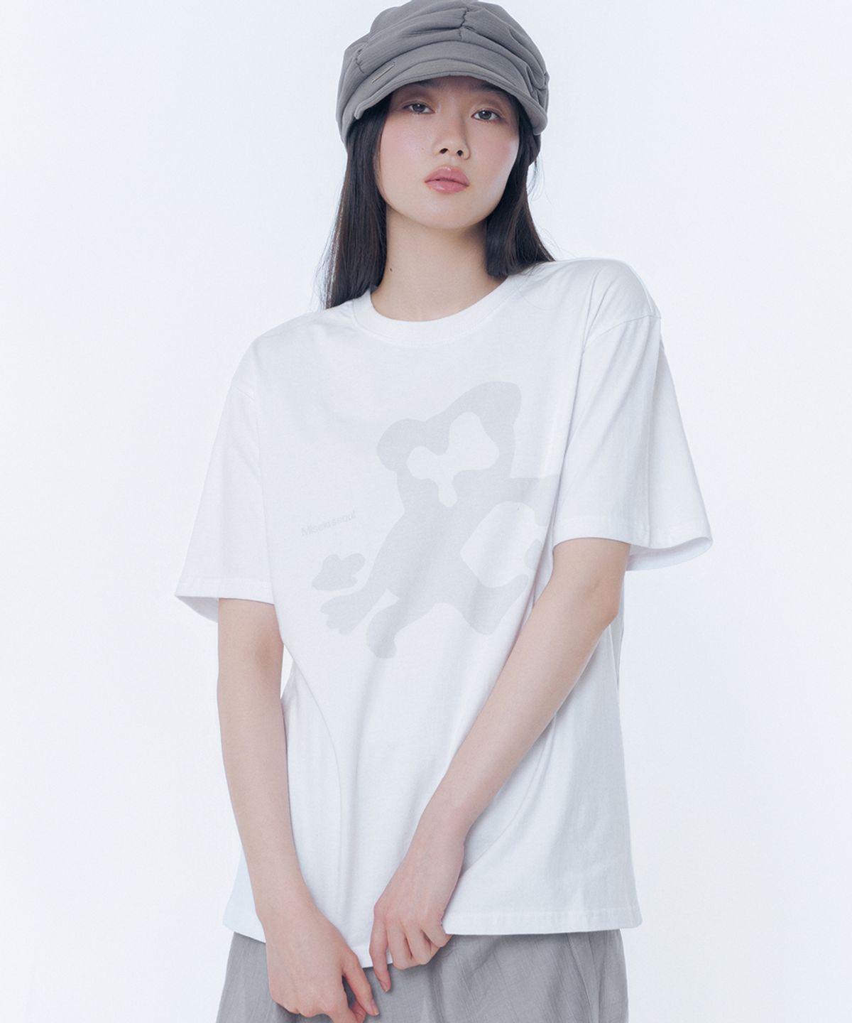 미세키서울(MISEKI SEOUL) Teddy graphic short sleeve WHITE