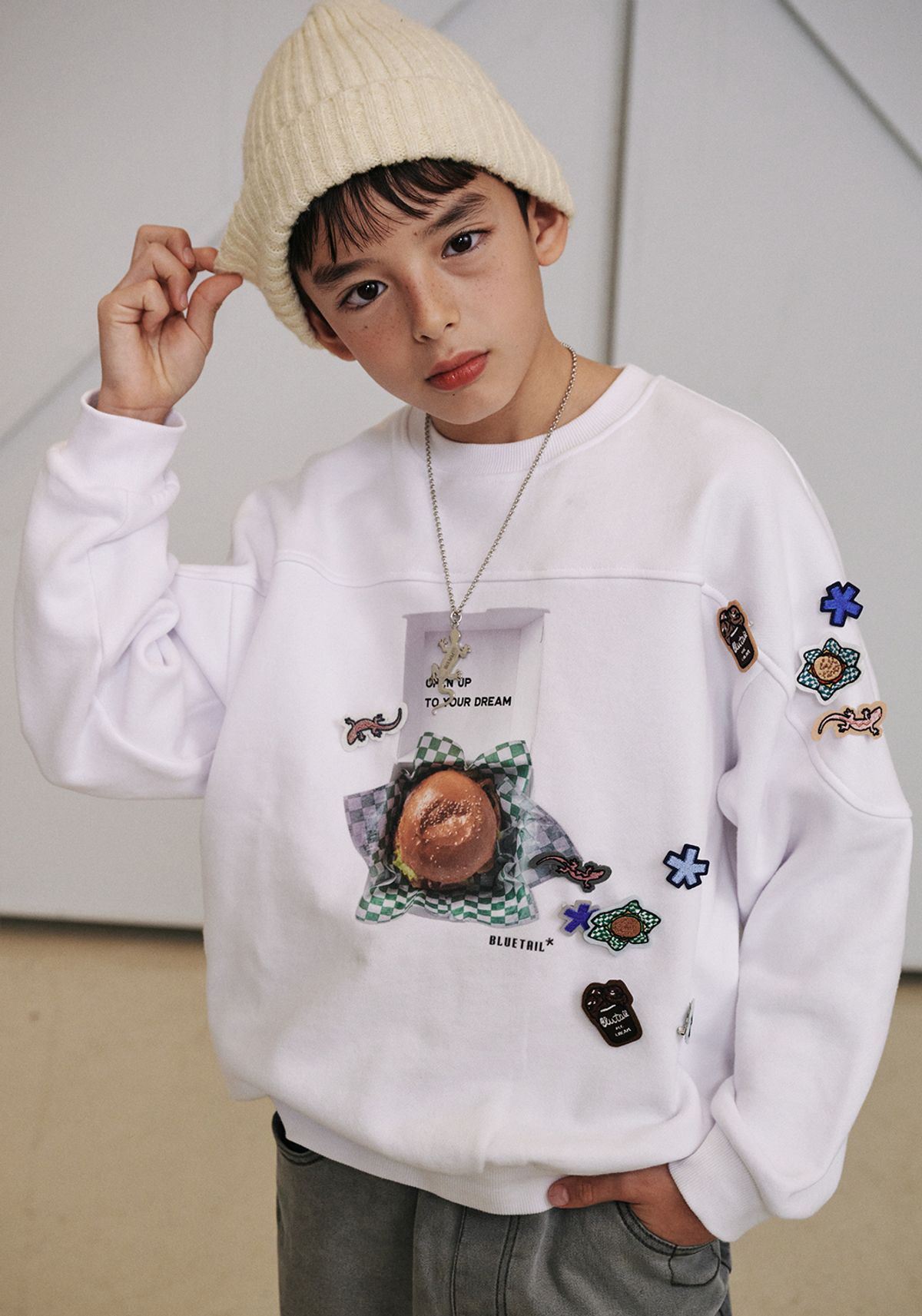 블루테일(BLUETAIL) AAA2TS03WT 화이트 맨투맨 티셔츠