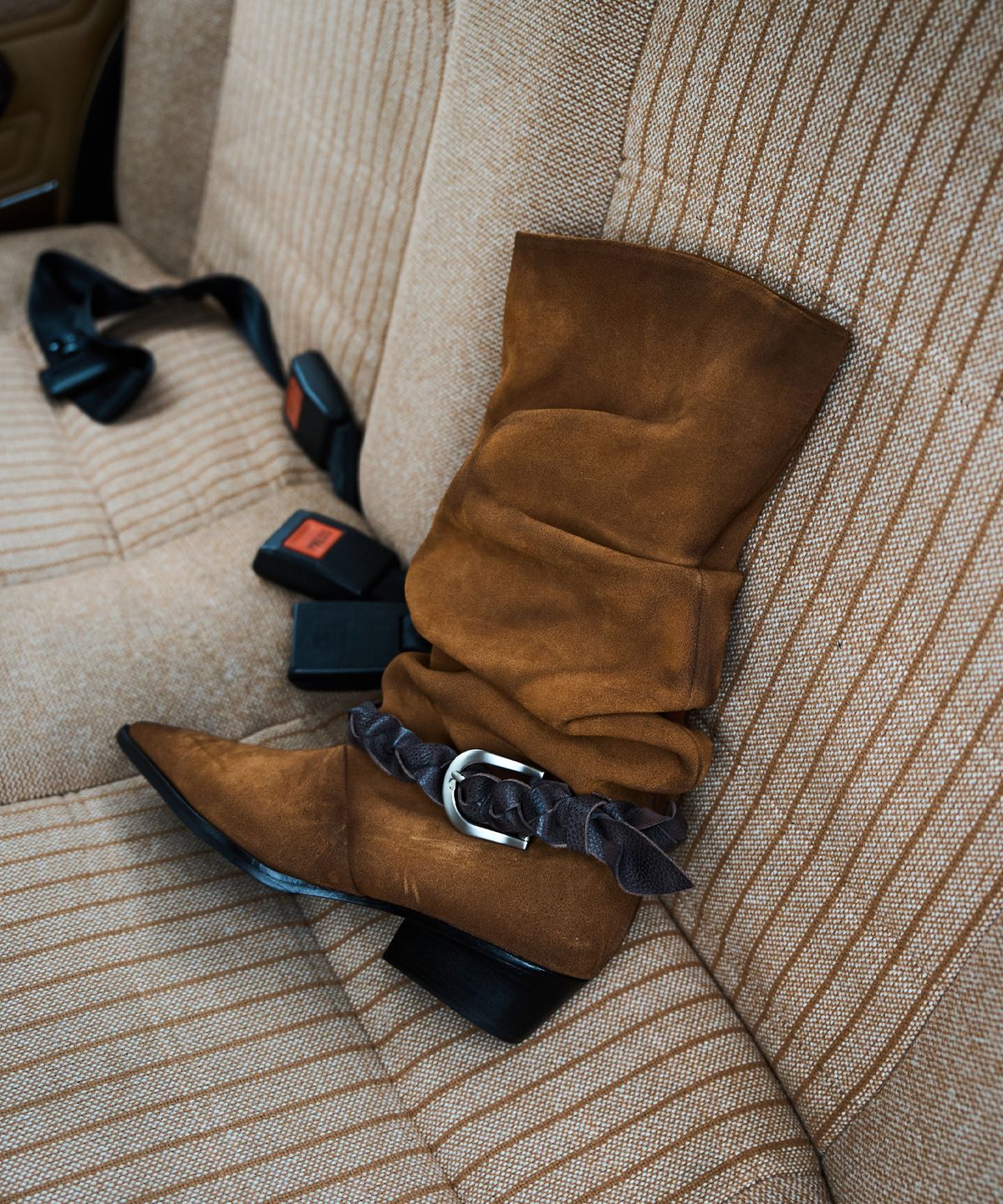 네거티브쓰리(NEGATIVETHREE) Kimera Slouchy Long Boots_Dusty Camel