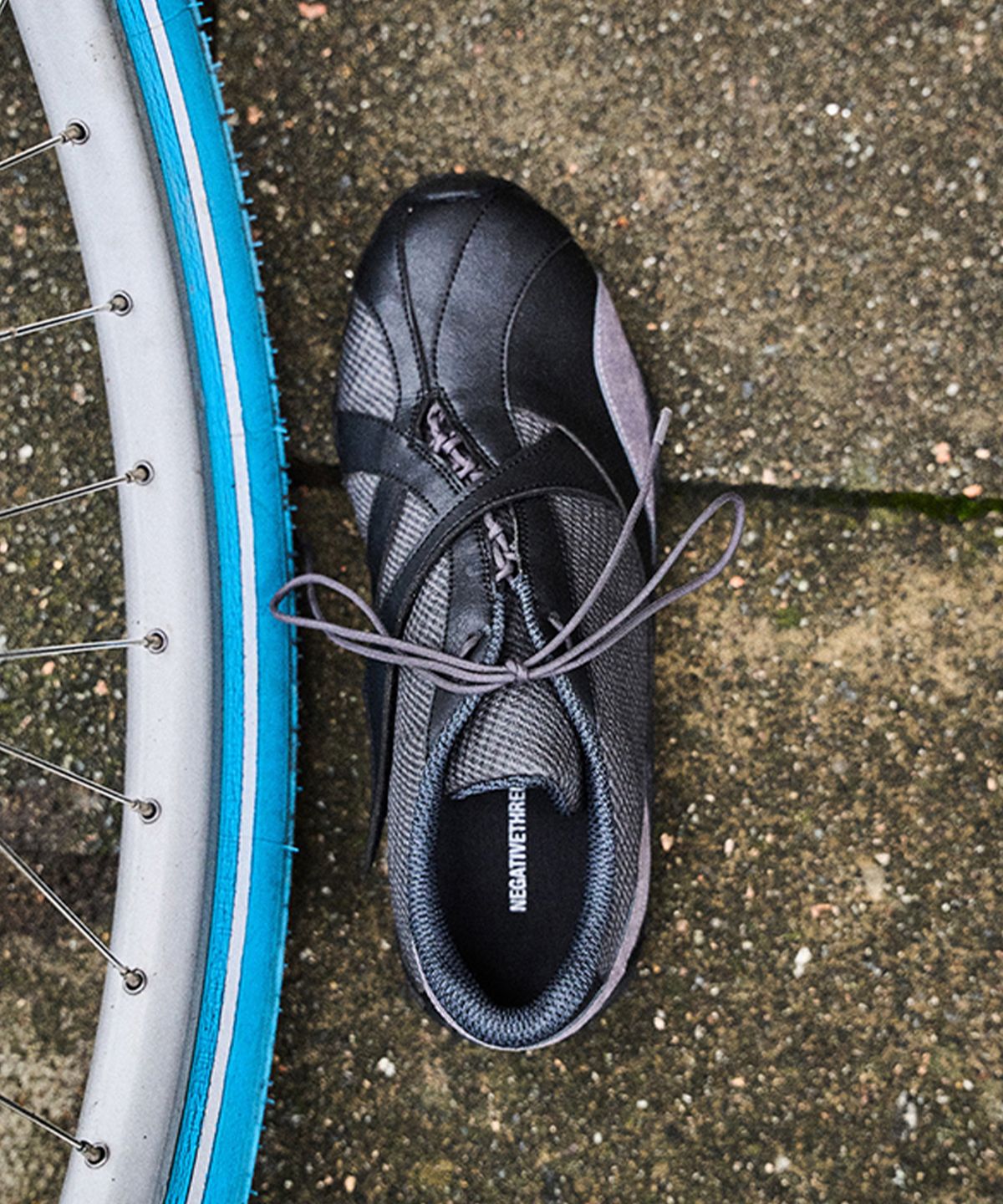 네거티브쓰리(NEGATIVE THREE) Asymmetry No.3 Sneakers_Multi Charcoal