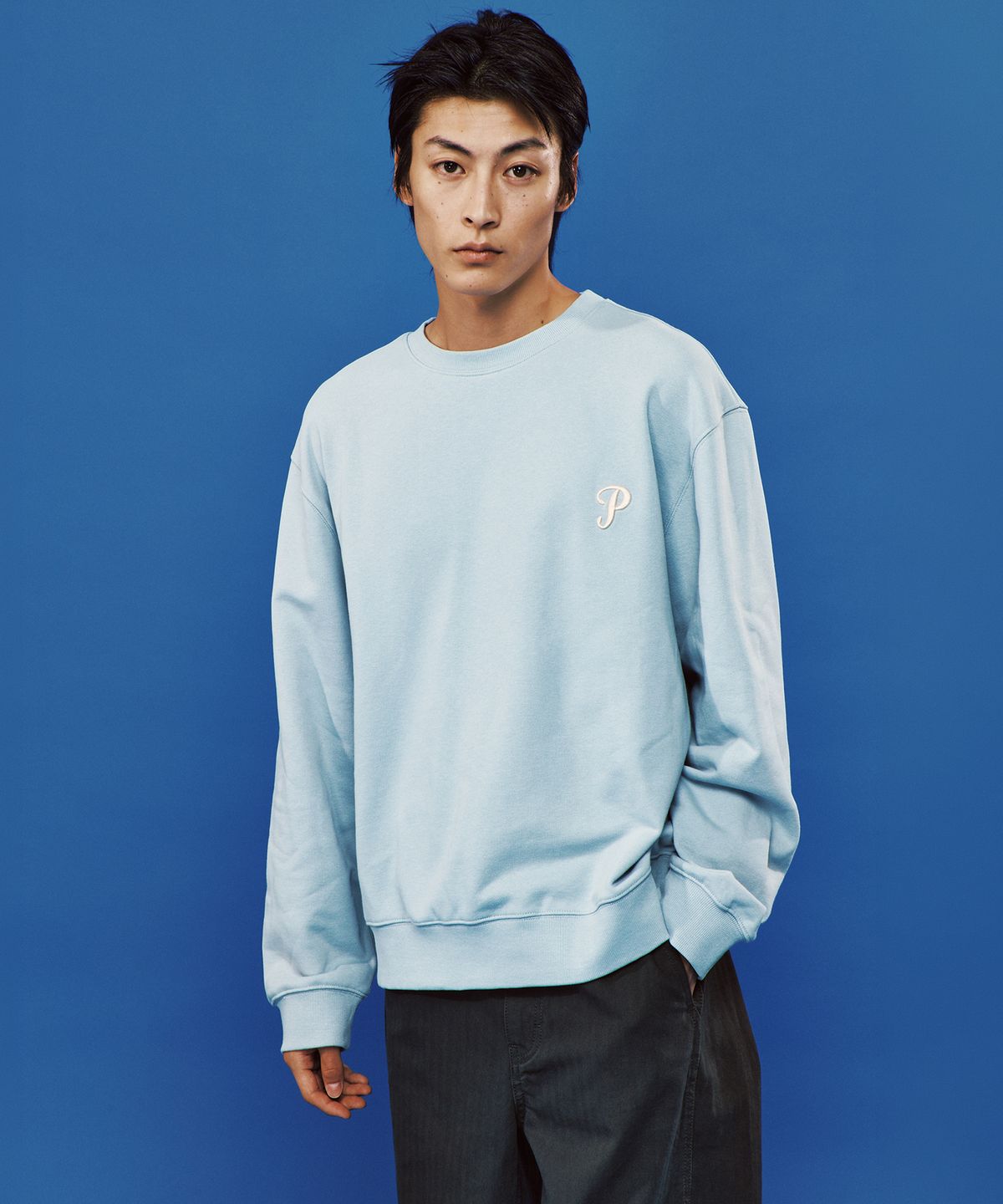 플랙(PLAC) P 로고 스웻셔츠