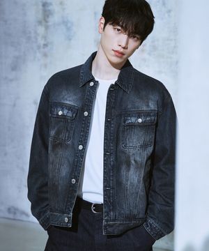 [서강준 PICK] 로우 스모크 데님 트러커 자켓 [MIDNIGHT BLUE]