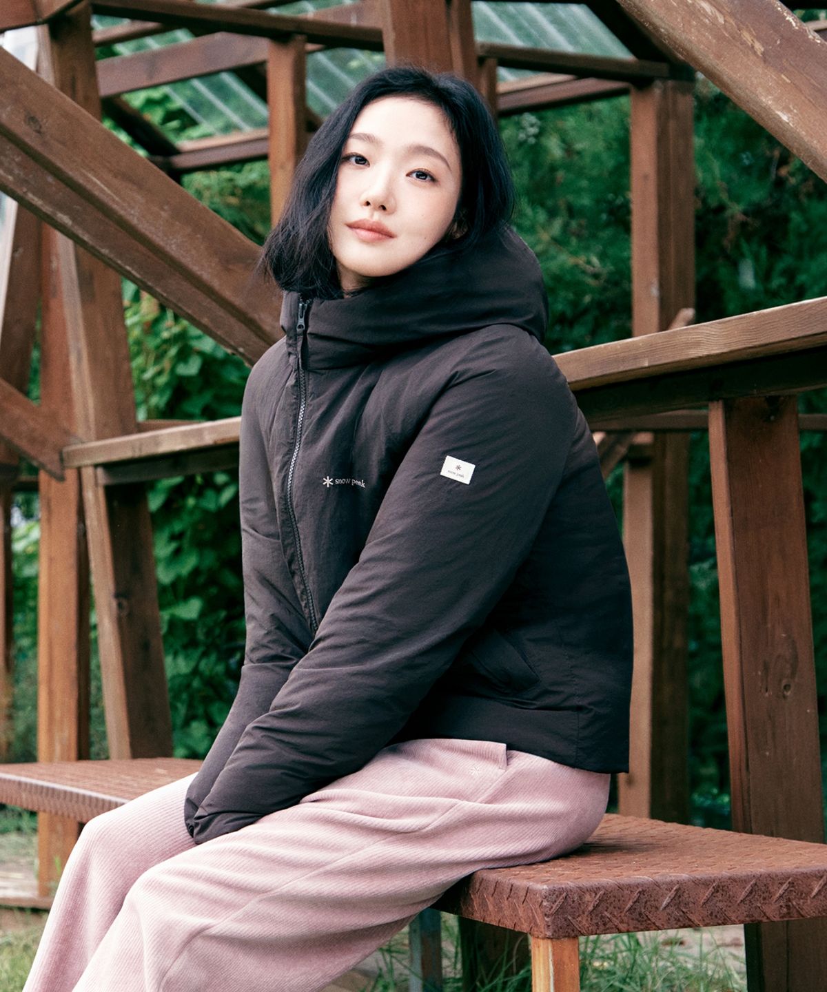 스노우피크 어패럴(SNOWPEAK APPAREL) 랜드 여성 후드 경량 다운 자켓 (S26WWGDJ51) Choco Brown