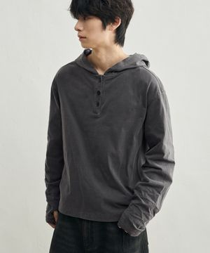 [패플서 X 로템버] 워시드 헨리넥 후드 티셔츠 [차콜]