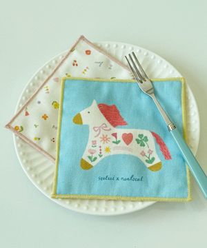 [논로컬 X 설찌] Floral Pony Tea Coaster - Light Blue