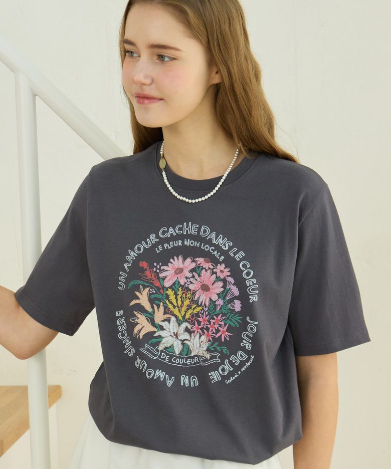 [논로컬 X 설찌] Bouquet Hand-Drawing T-Shirt - Charcoal Grey