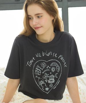 [논로컬 X 설찌] Line Heart Hand-Drawing T-Shirt - Charcoal Grey