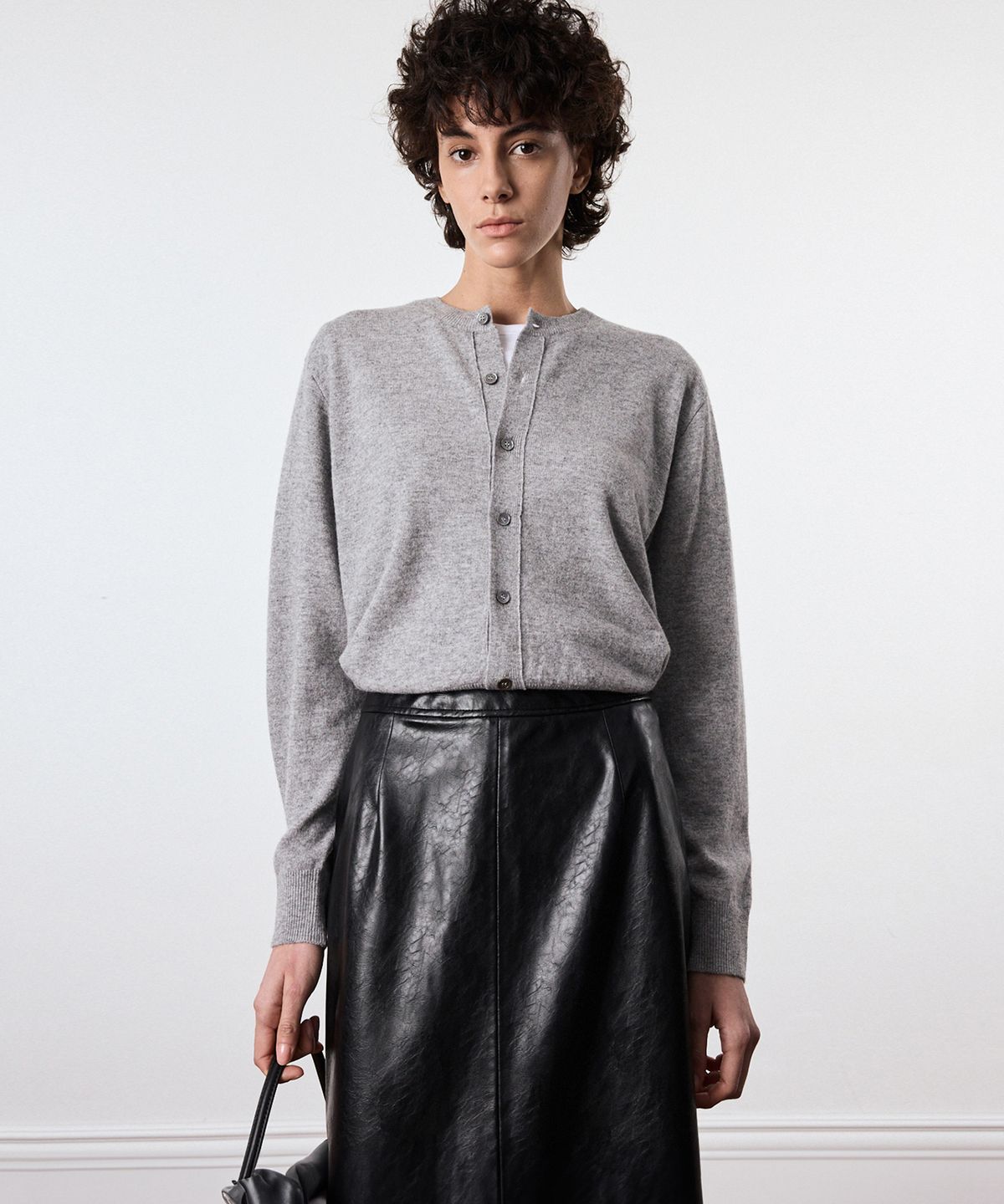 티엔지티 우먼(TNGT WOMAN) W Cashmere Blend Knit Cardigan (Grey) TNSW6E100G2