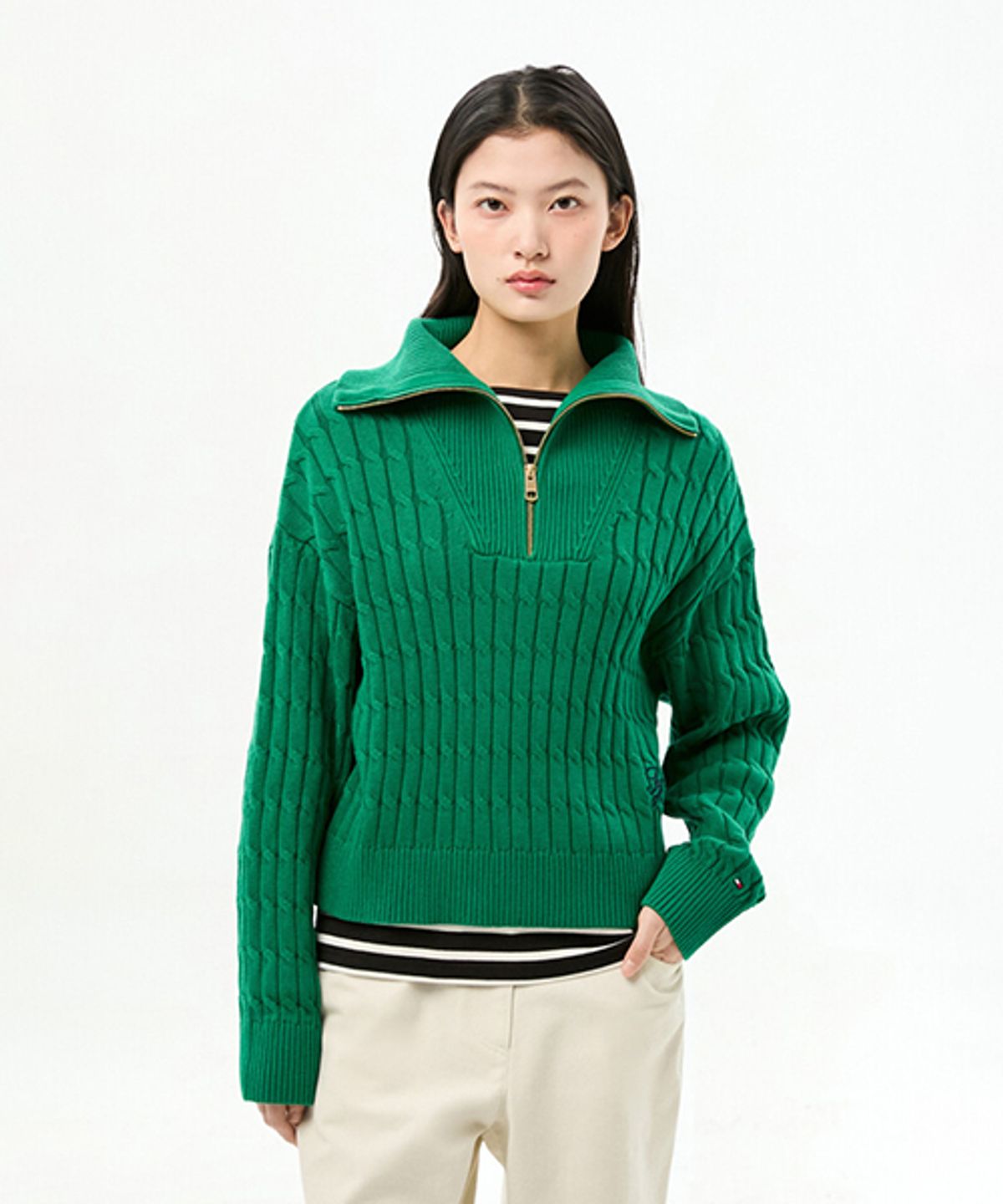 타미힐피거(TOMMY HILFIGER) 코튼 케이블 하프 집업 스웨터 (T22G0KTO030WT1L4F)