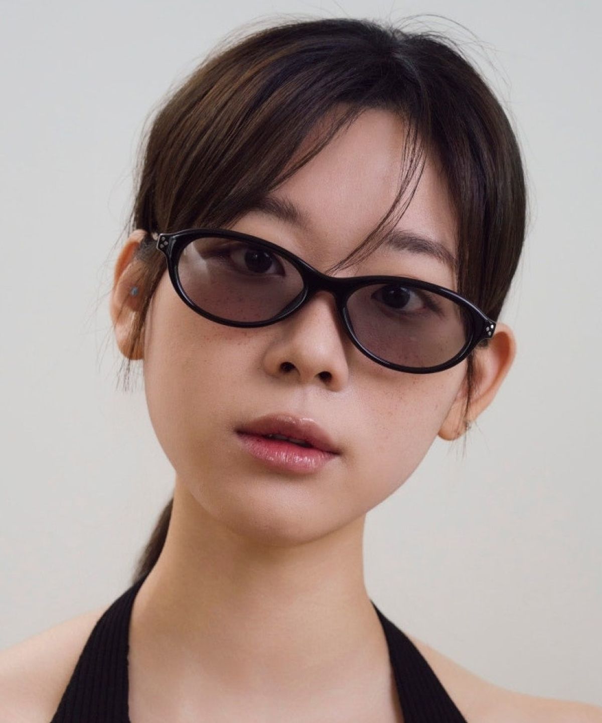 한글(HANGLE) 앤틱 오벌 선글라스 블랙