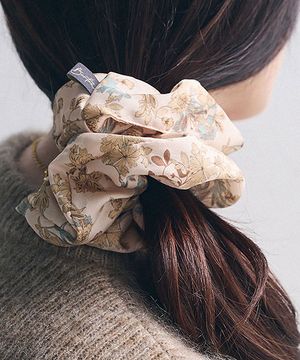 실키 가든 플로랄 스크런치