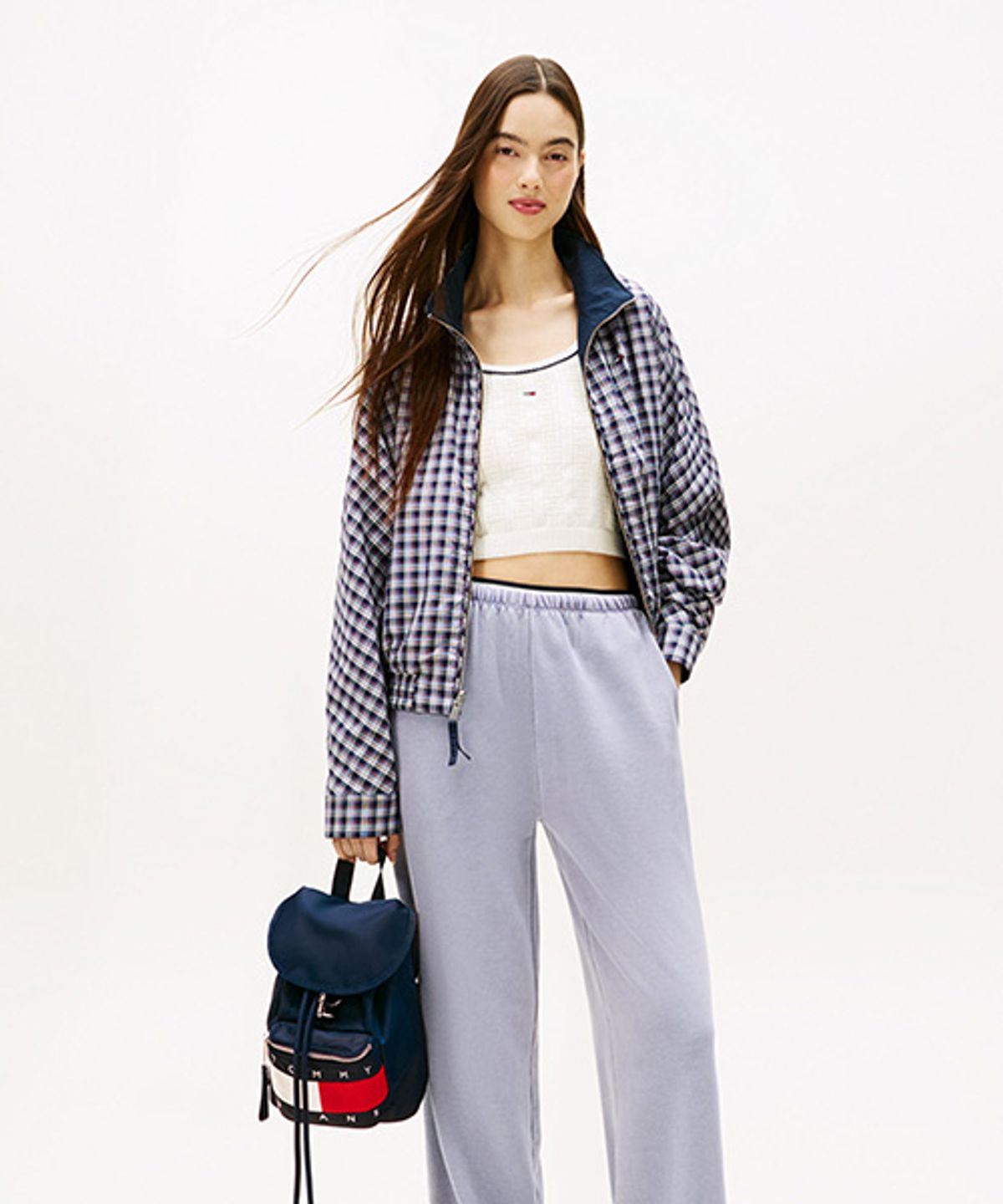 타미진스(TOMMY JEANS) 아카이브 플래그 뱃지 백팩 (T32G0ABG01TWT1C1G)