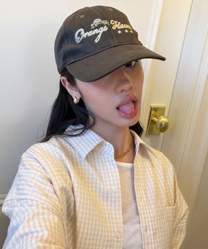 선셋 오렌지 캡-차콜